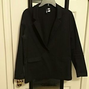 Black single button blazer
